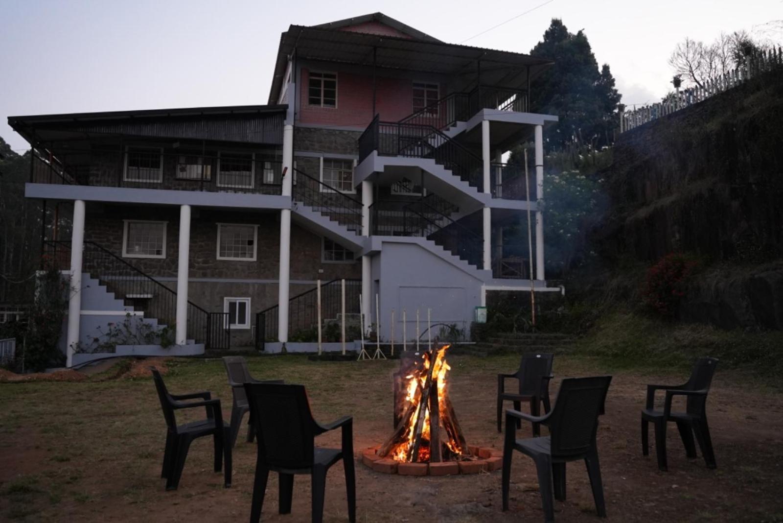 Aura Crimson Vistas Hotel Kodaikanal Exterior foto