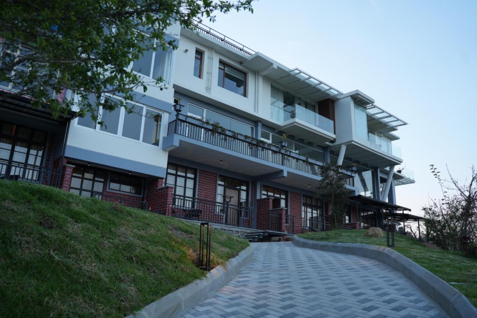 Aura Crimson Vistas Hotel Kodaikanal Exterior foto